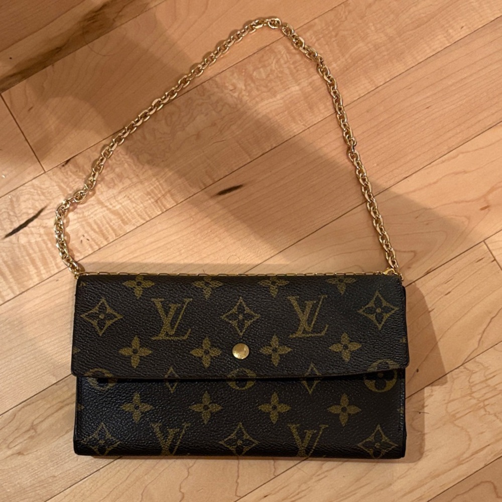 Louis Vuitton Black and Gold Monogram Clutch